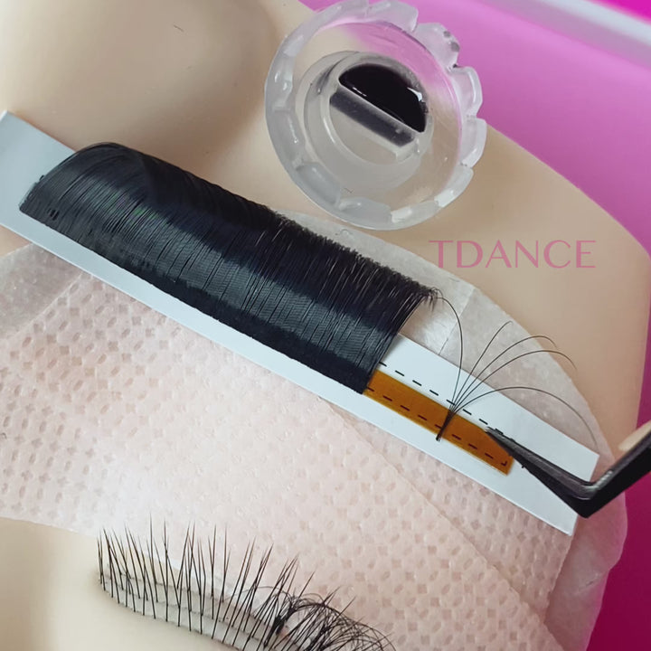 0.07MM Easy Fan Volume Eyelash Extensions
